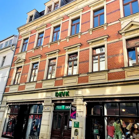 Altstadt 4 Personen Kueche Netflix Location