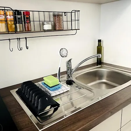 Altstadt 4 Personen Kueche Netflix Location