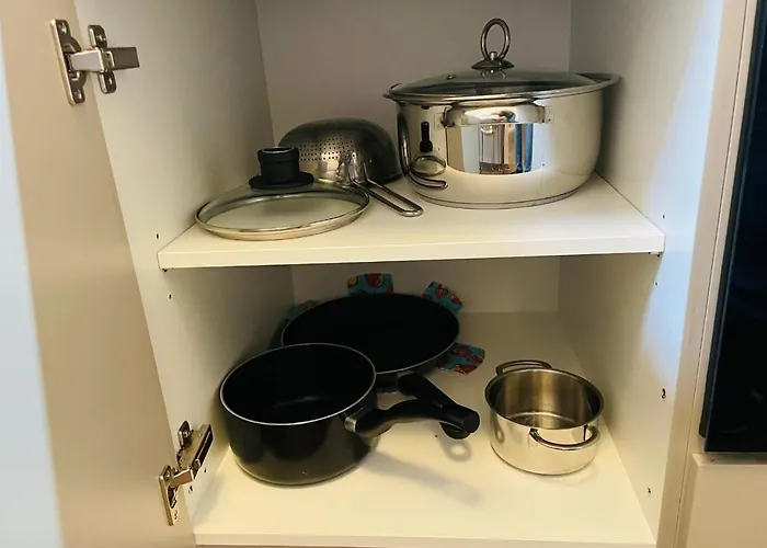 Altstadt 4 Personen Küche Netflix Location